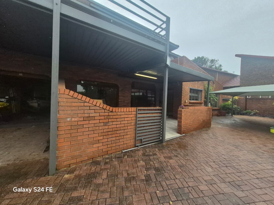 4 Bedroom Property for Sale in Safari Gardens North West